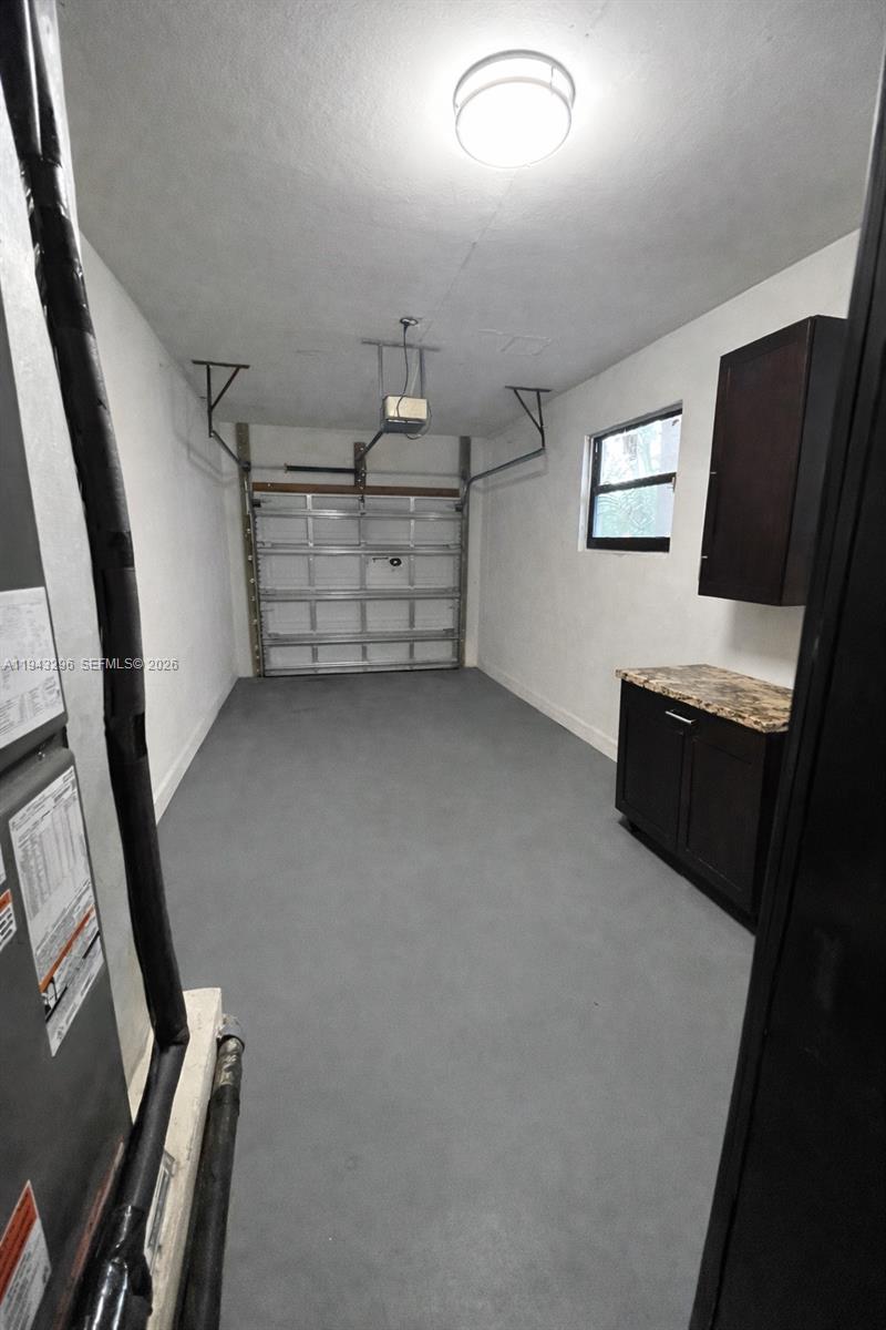 HOLLYWOOD LAKES SECTION - Residential