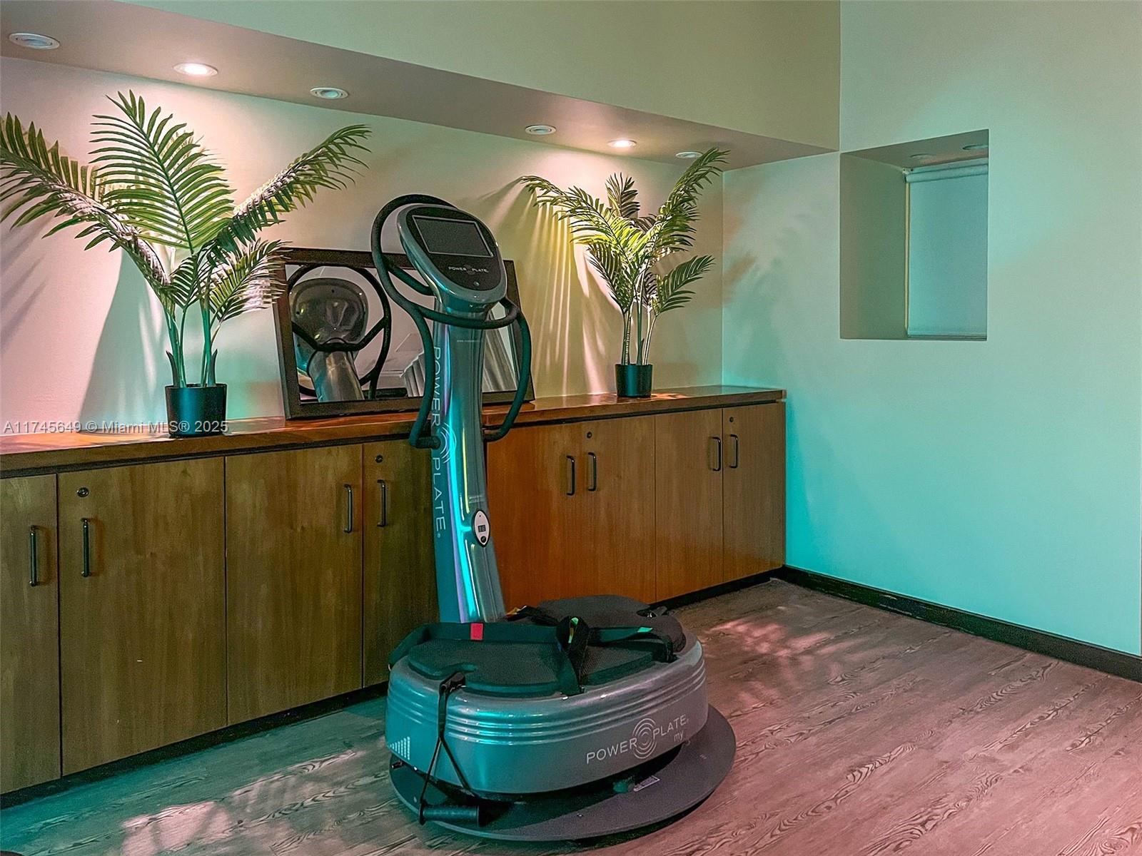 CENTRAL CARILLON BEACH CO - Residential Lease