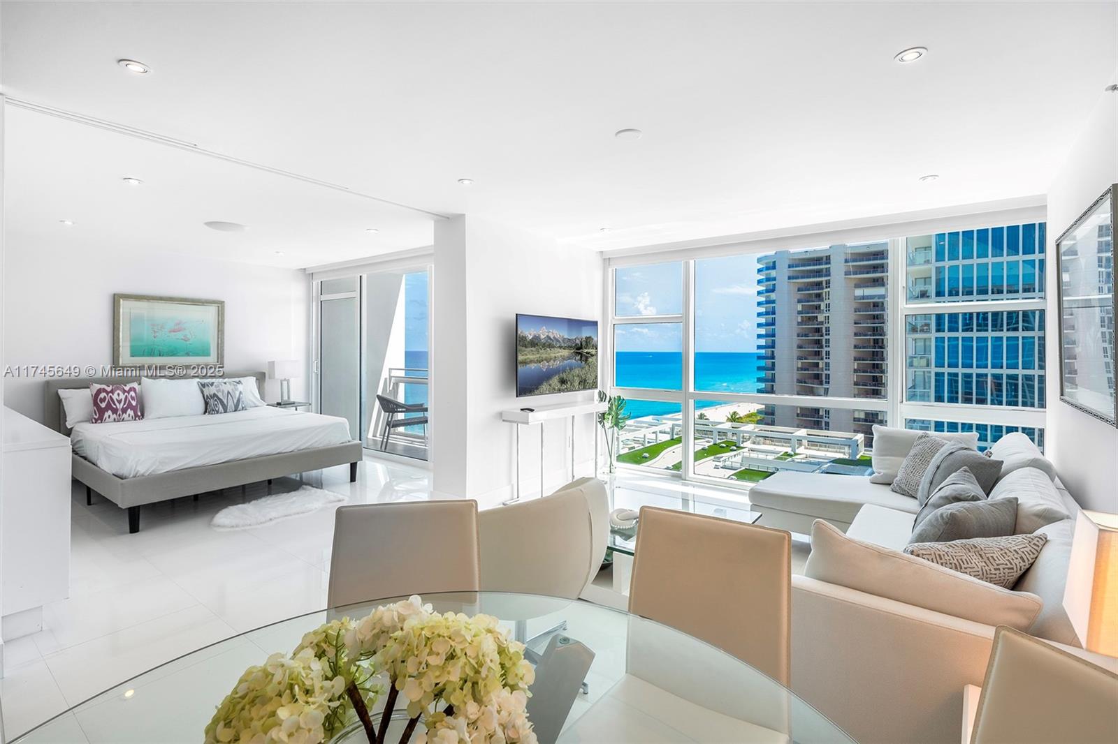 6801 Collins Ave 1206