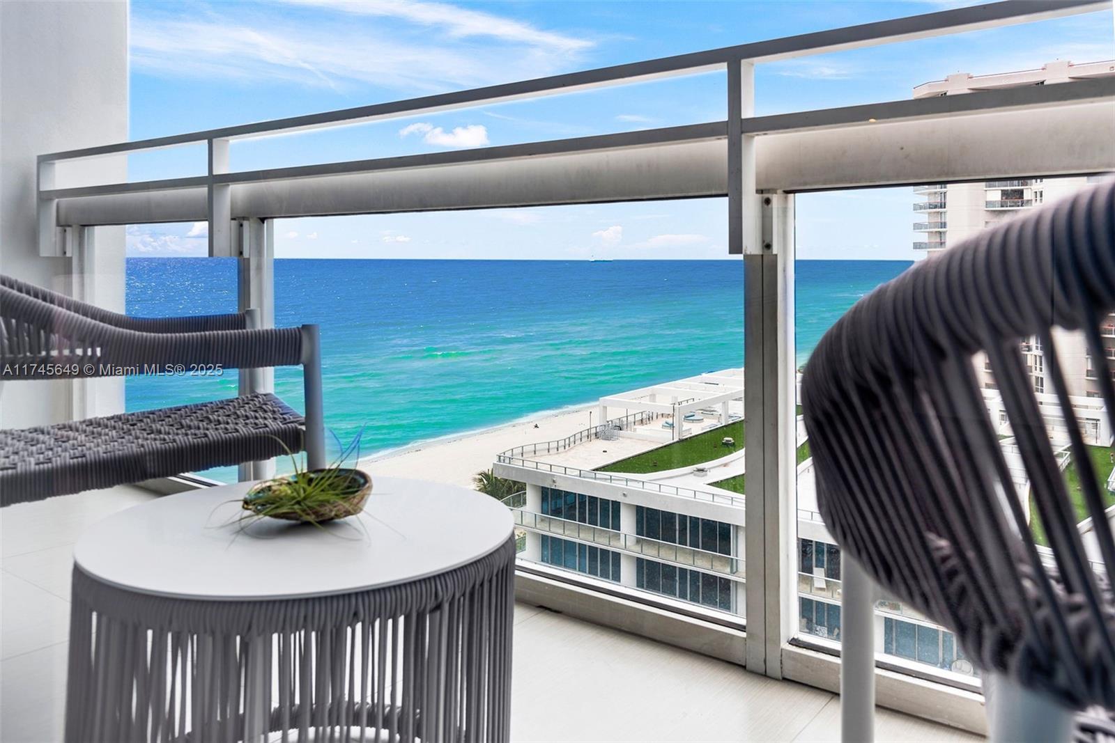 CENTRAL CARILLON BEACH CO - Residential Lease