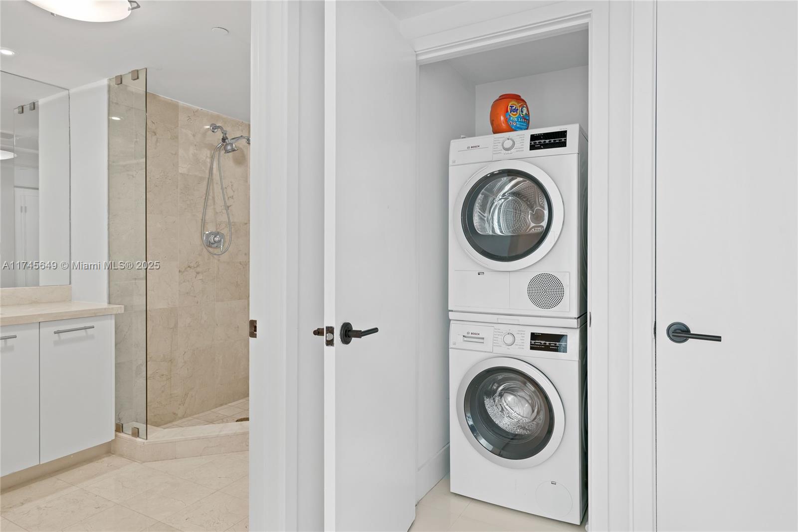 CENTRAL CARILLON BEACH CO - Residential Lease