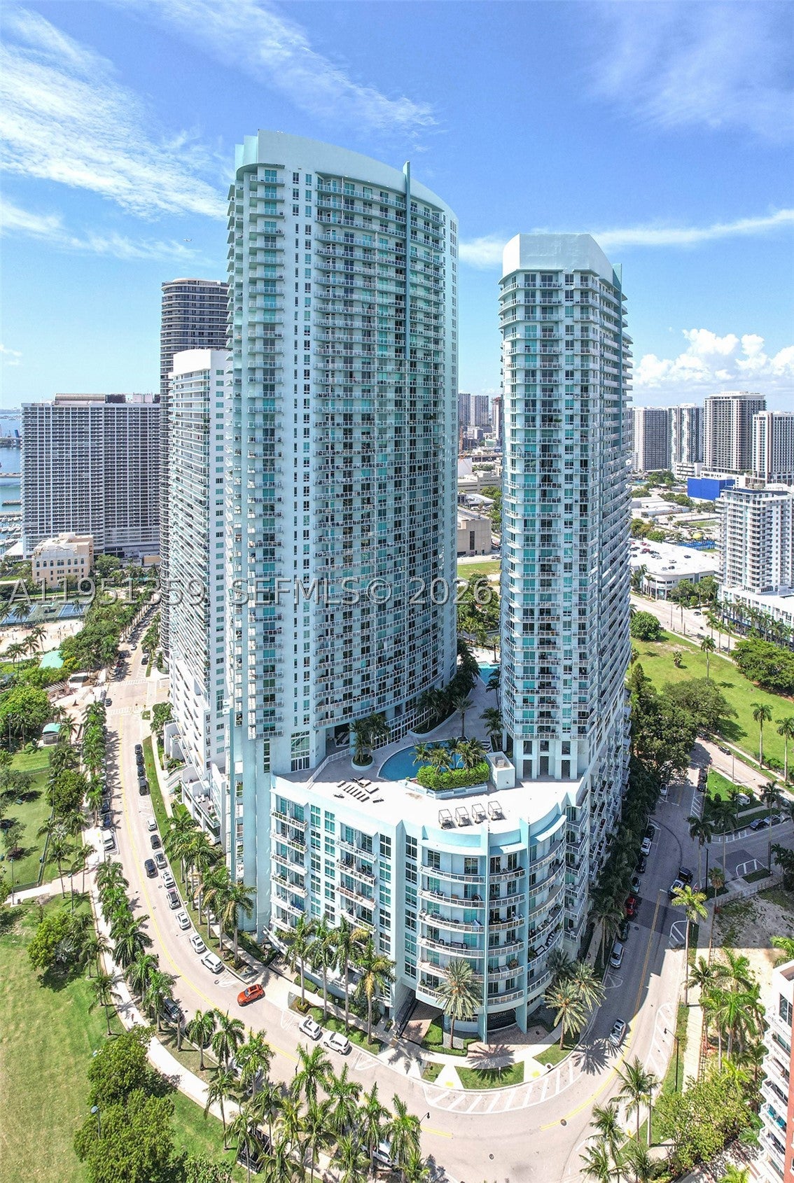 1900 N BAYSHORE DR