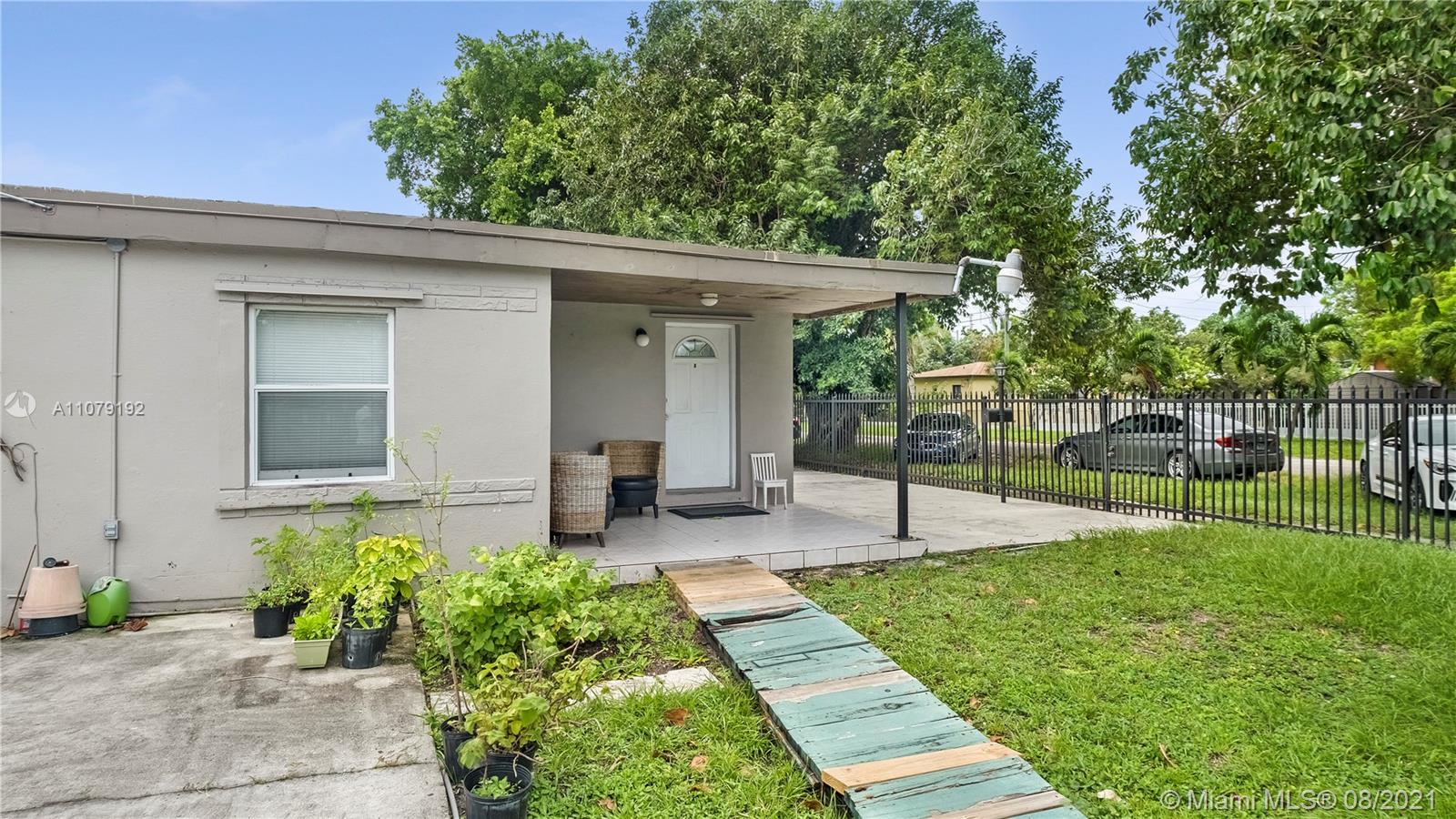 GRAPELAND HEIGHTS - Residential