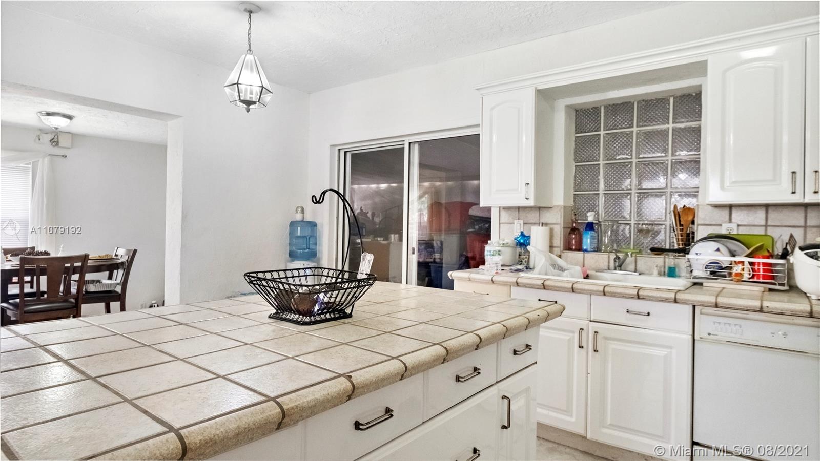 GRAPELAND HEIGHTS - Residential