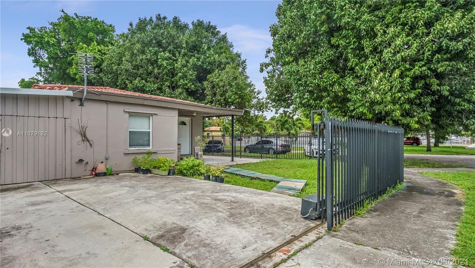 GRAPELAND HEIGHTS - Residential