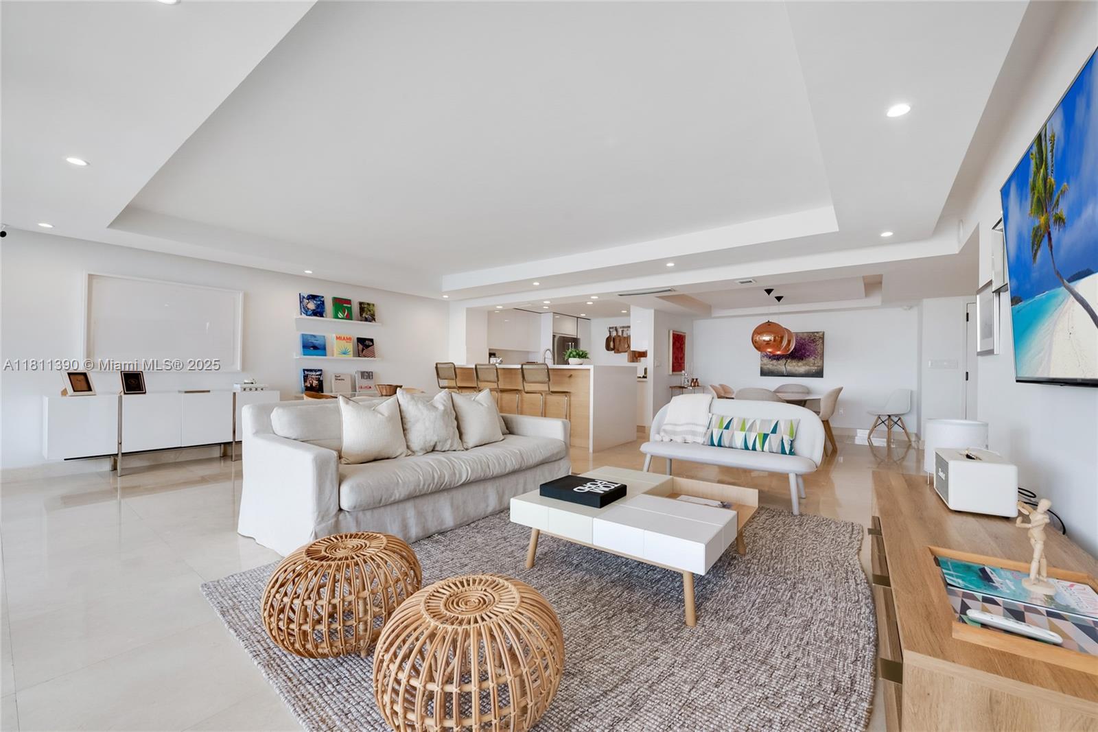 2 Grove Isle Dr B1108