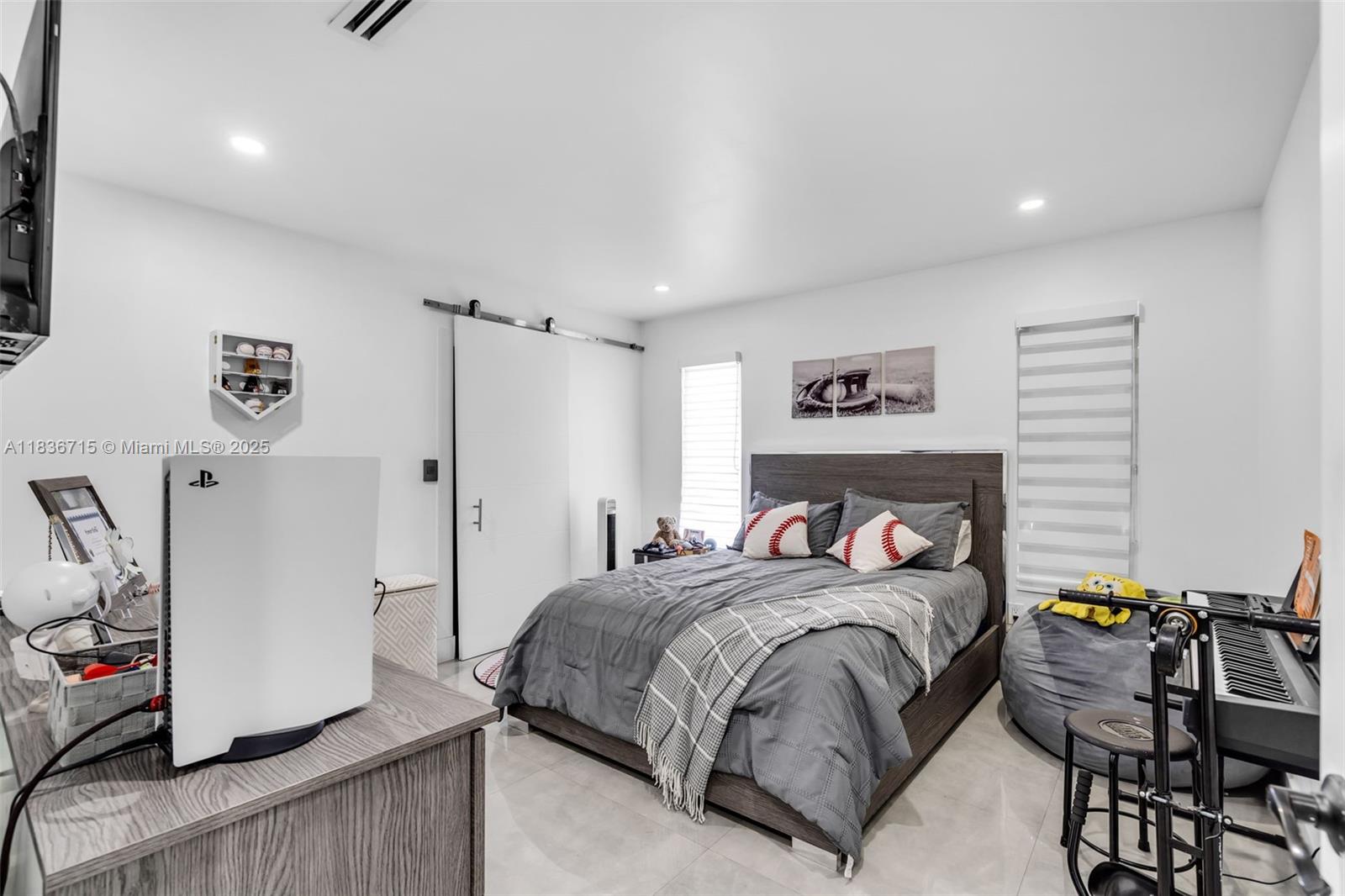 2ND ADDN TO PALM SPRINGS - Residential