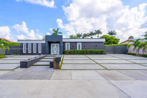 8241 NW 182nd St Hialeah FL 33015