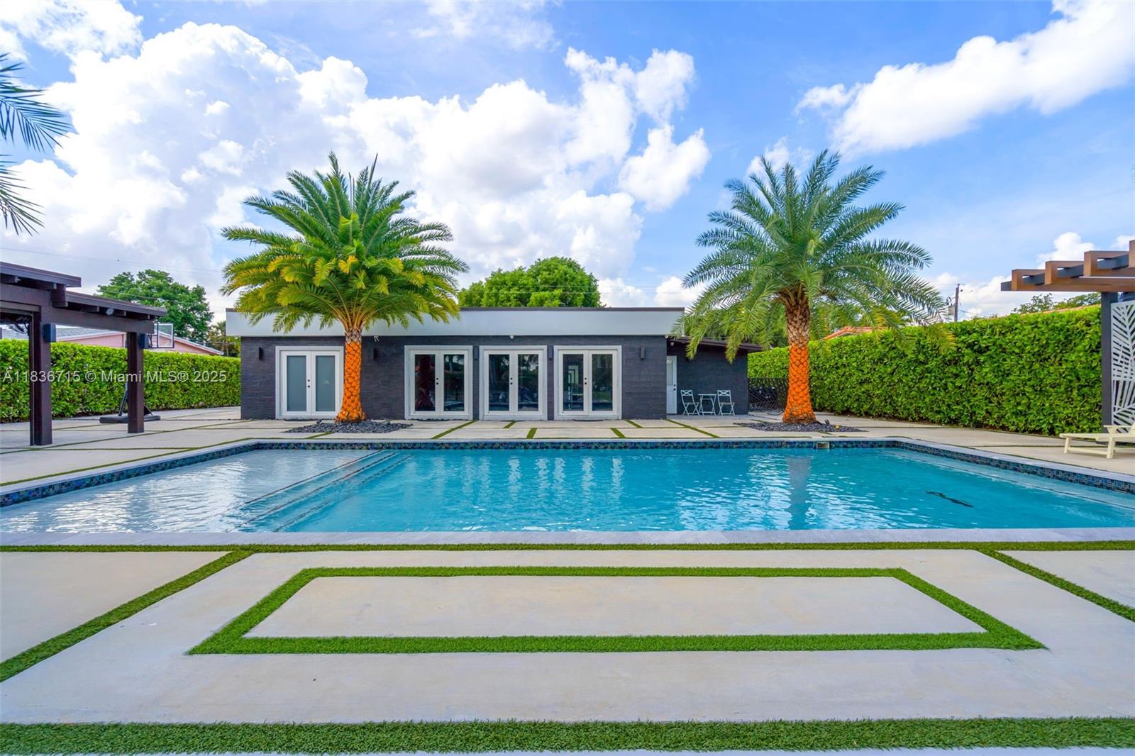 2ND ADDN TO PALM SPRINGS - Residential