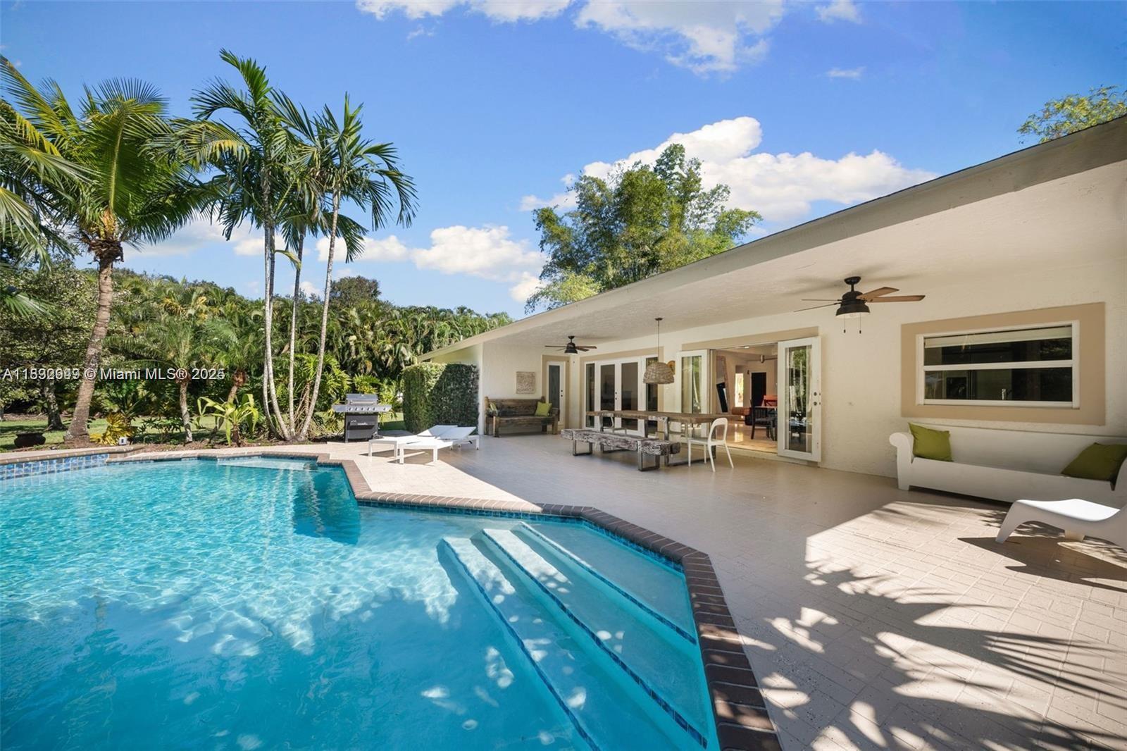 jomnel terace - Residential