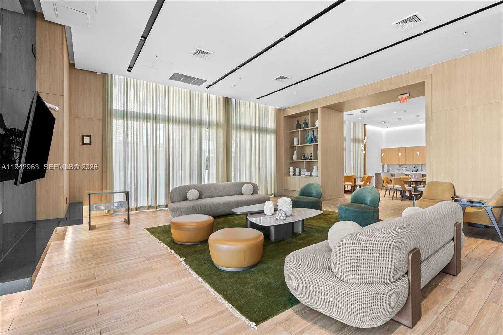 IVY CONDO - Residential Lease