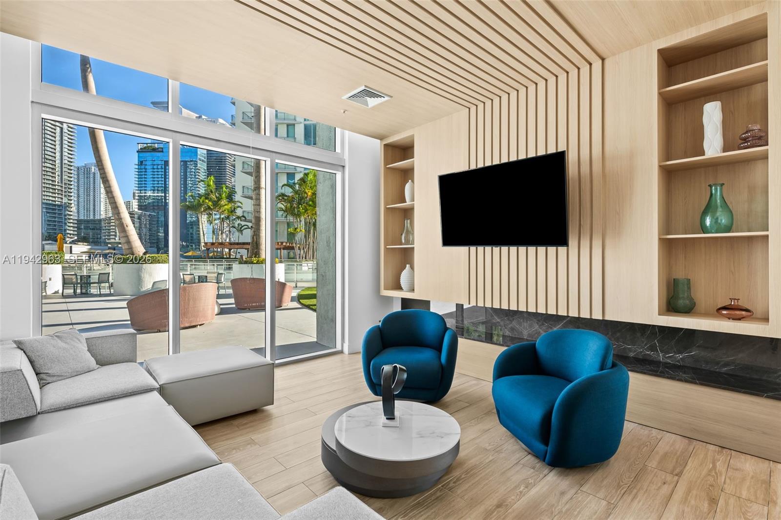 IVY CONDO - Residential Lease