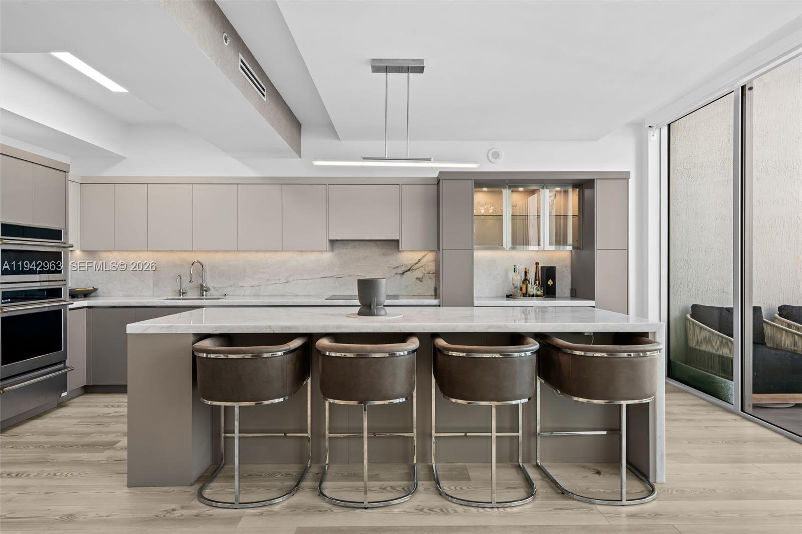 IVY CONDO - Residential Lease