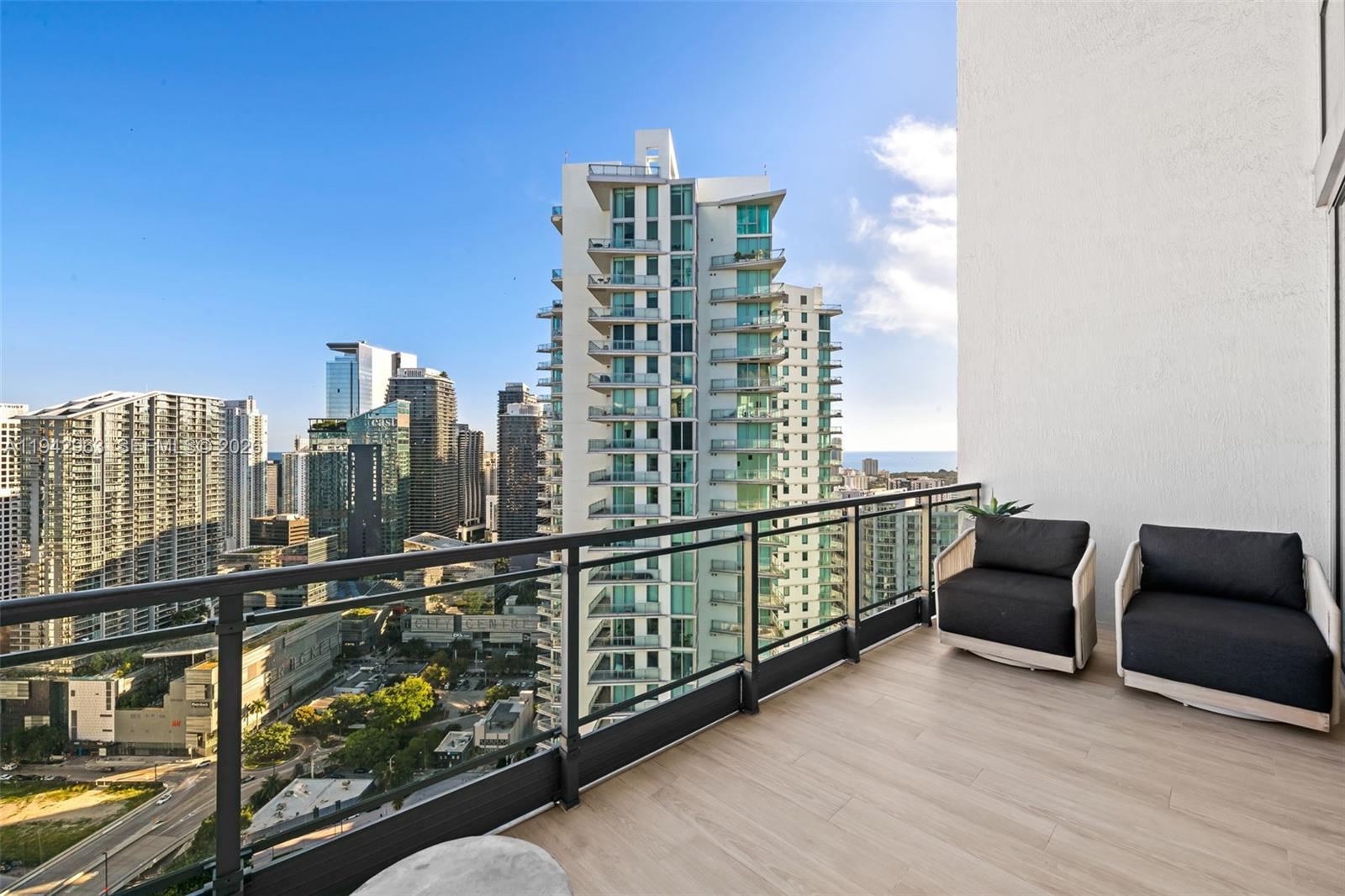 IVY CONDO - Residential Lease