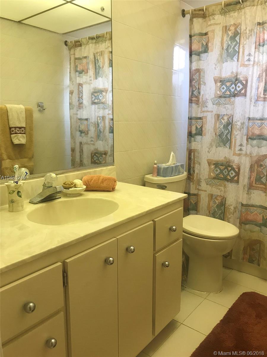 KNOLLS 4 SEC - Residential