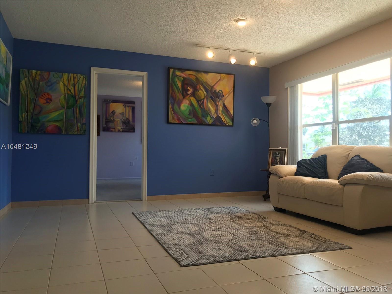 KNOLLS 4 SEC - Residential