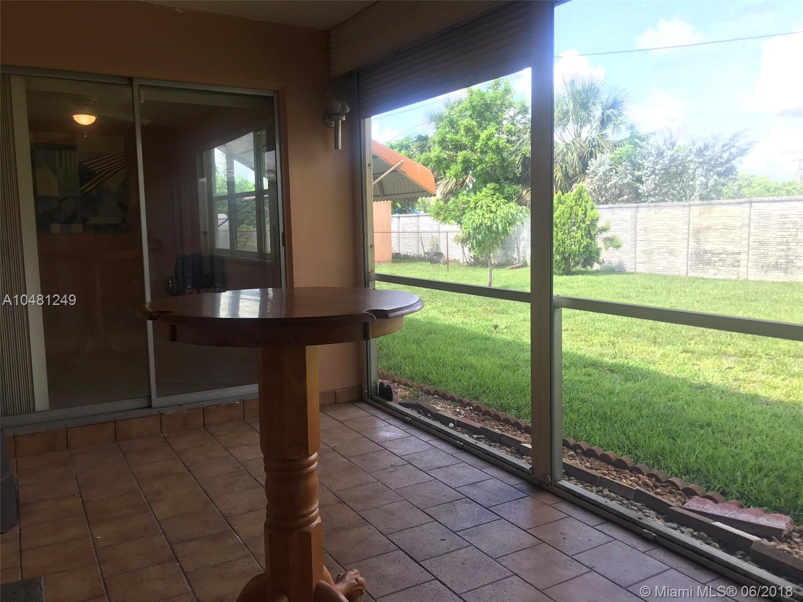 KNOLLS 4 SEC - Residential