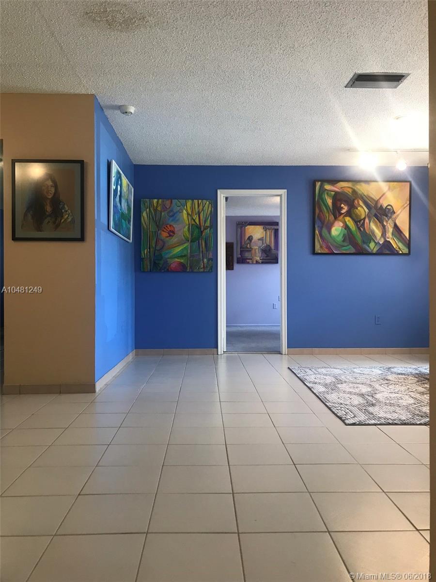 KNOLLS 4 SEC - Residential