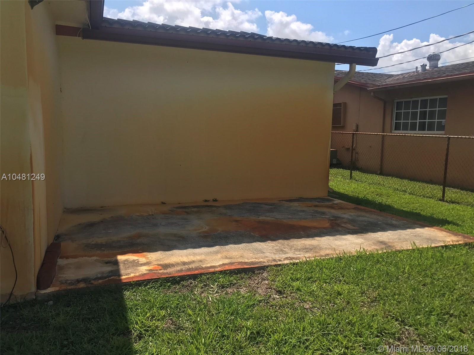 KNOLLS 4 SEC - Residential