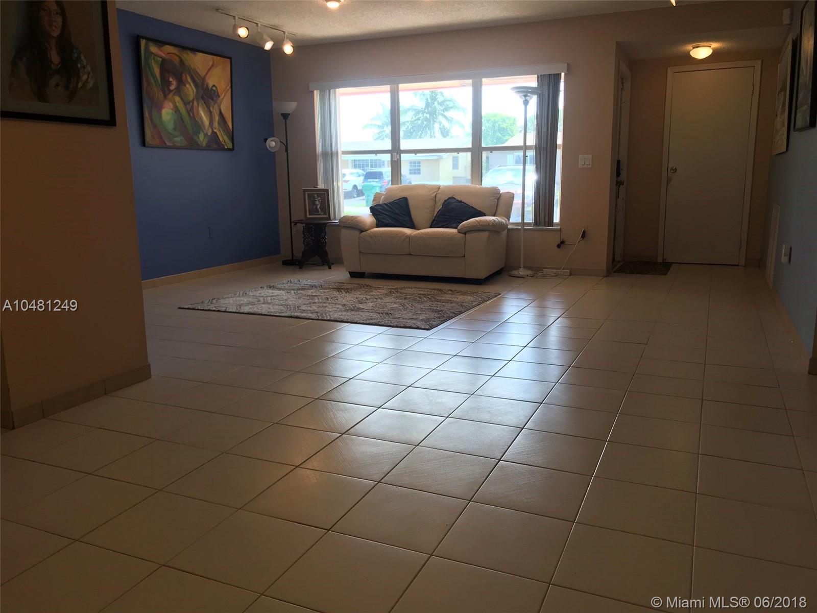 KNOLLS 4 SEC - Residential