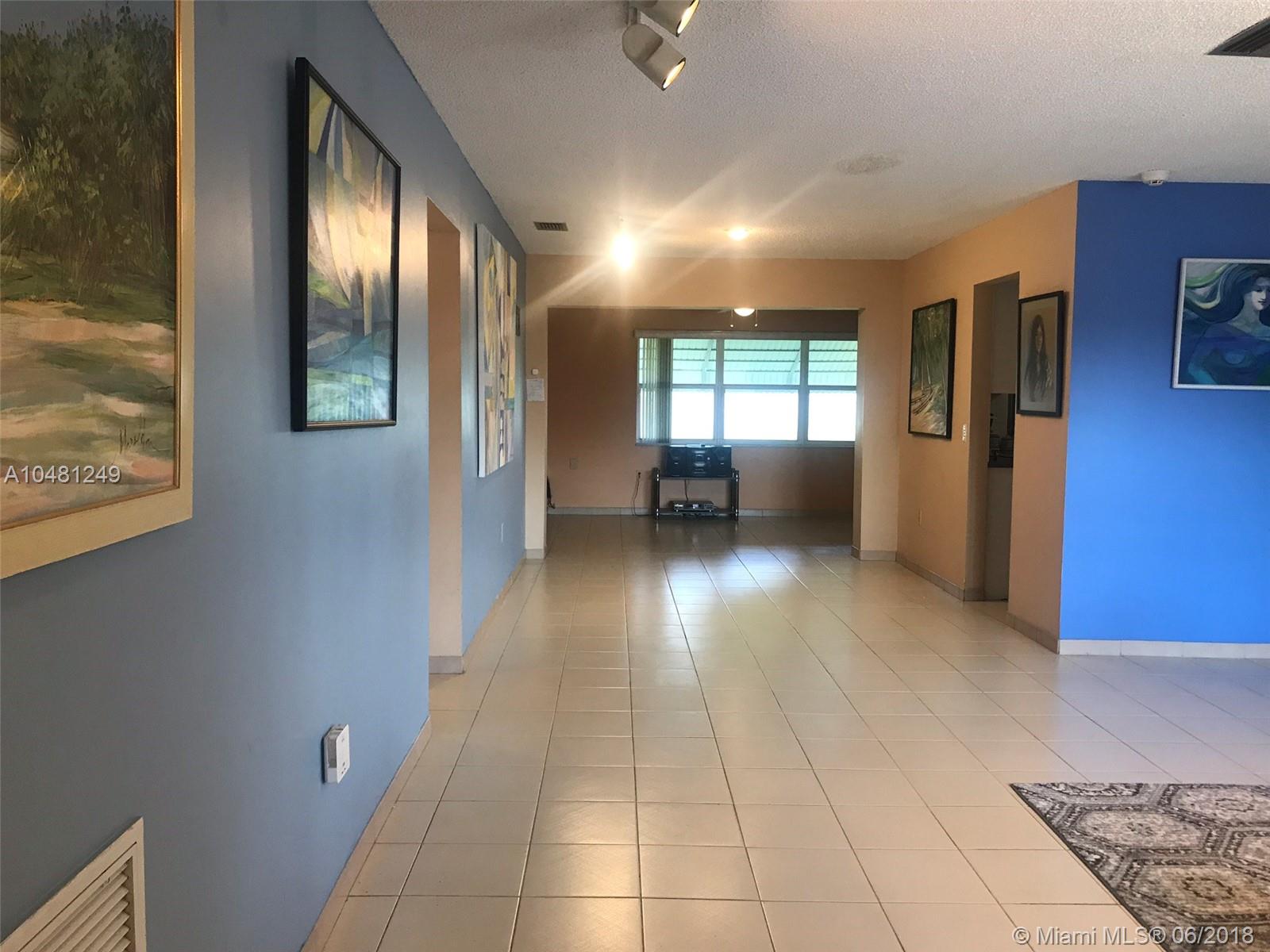 KNOLLS 4 SEC - Residential