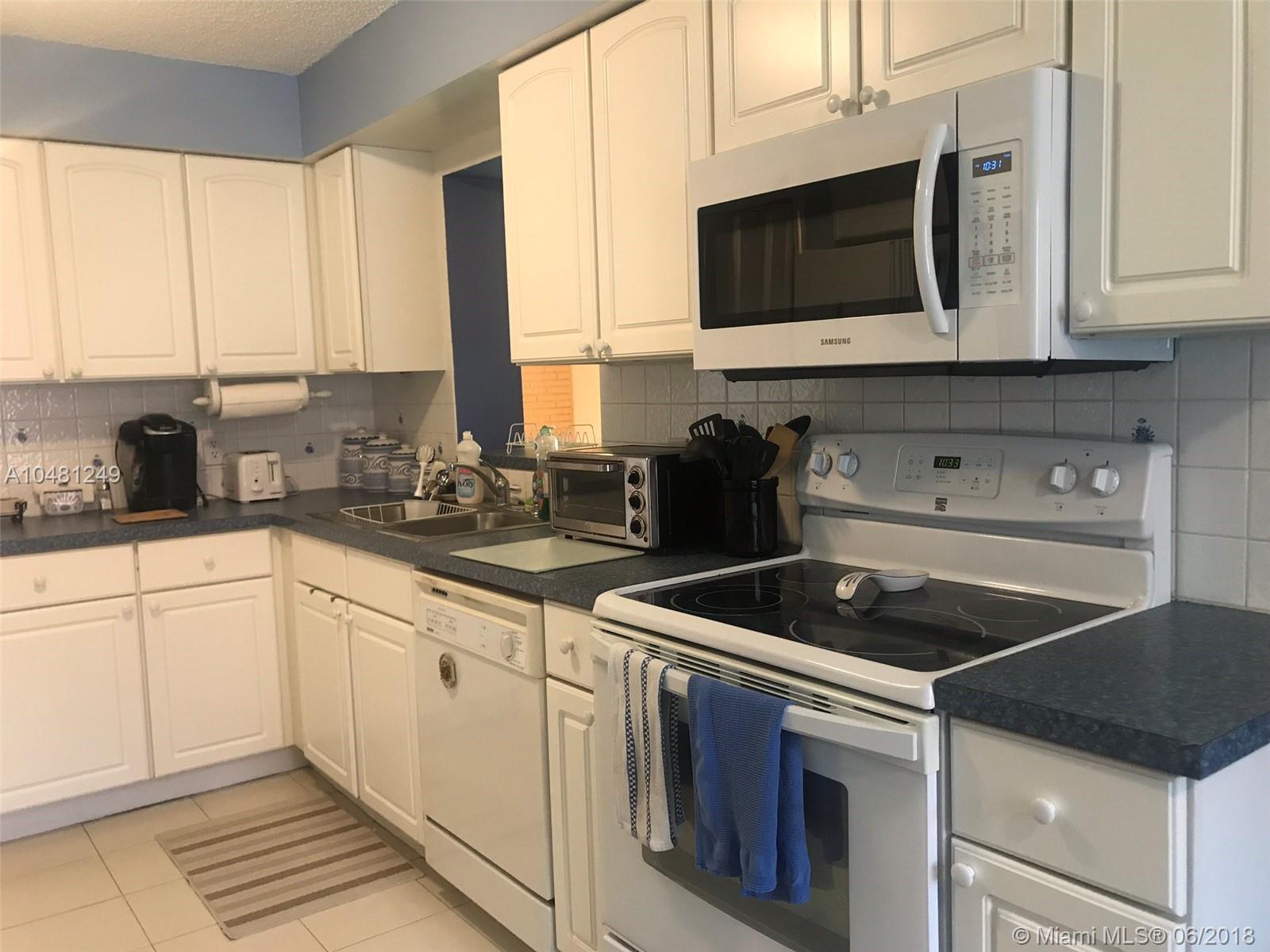 KNOLLS 4 SEC - Residential