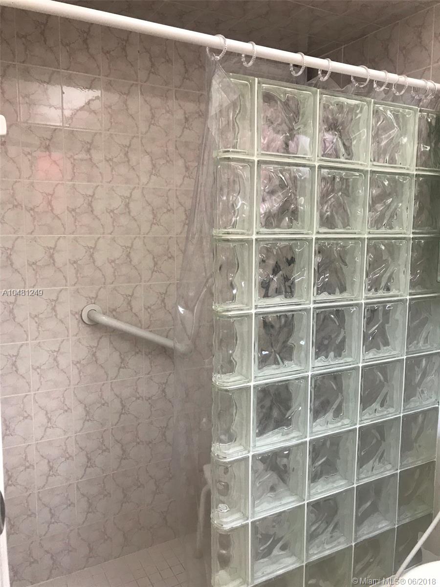 KNOLLS 4 SEC - Residential