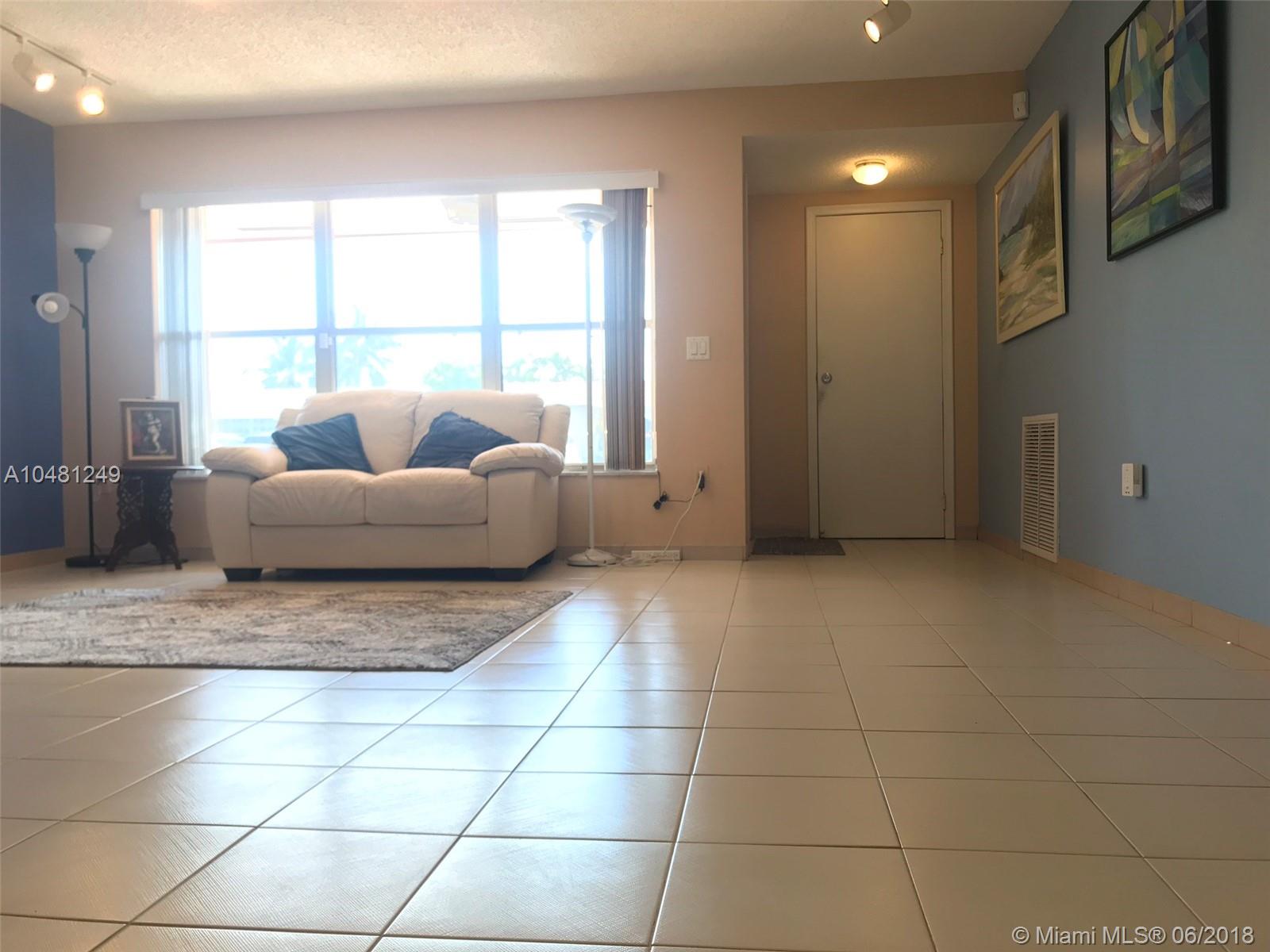 KNOLLS 4 SEC - Residential