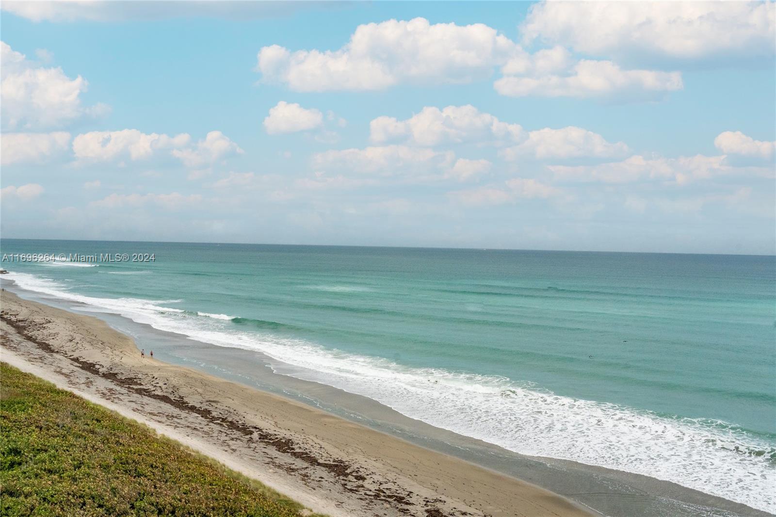 TEQUESTA TOWERS CONDO - Residential