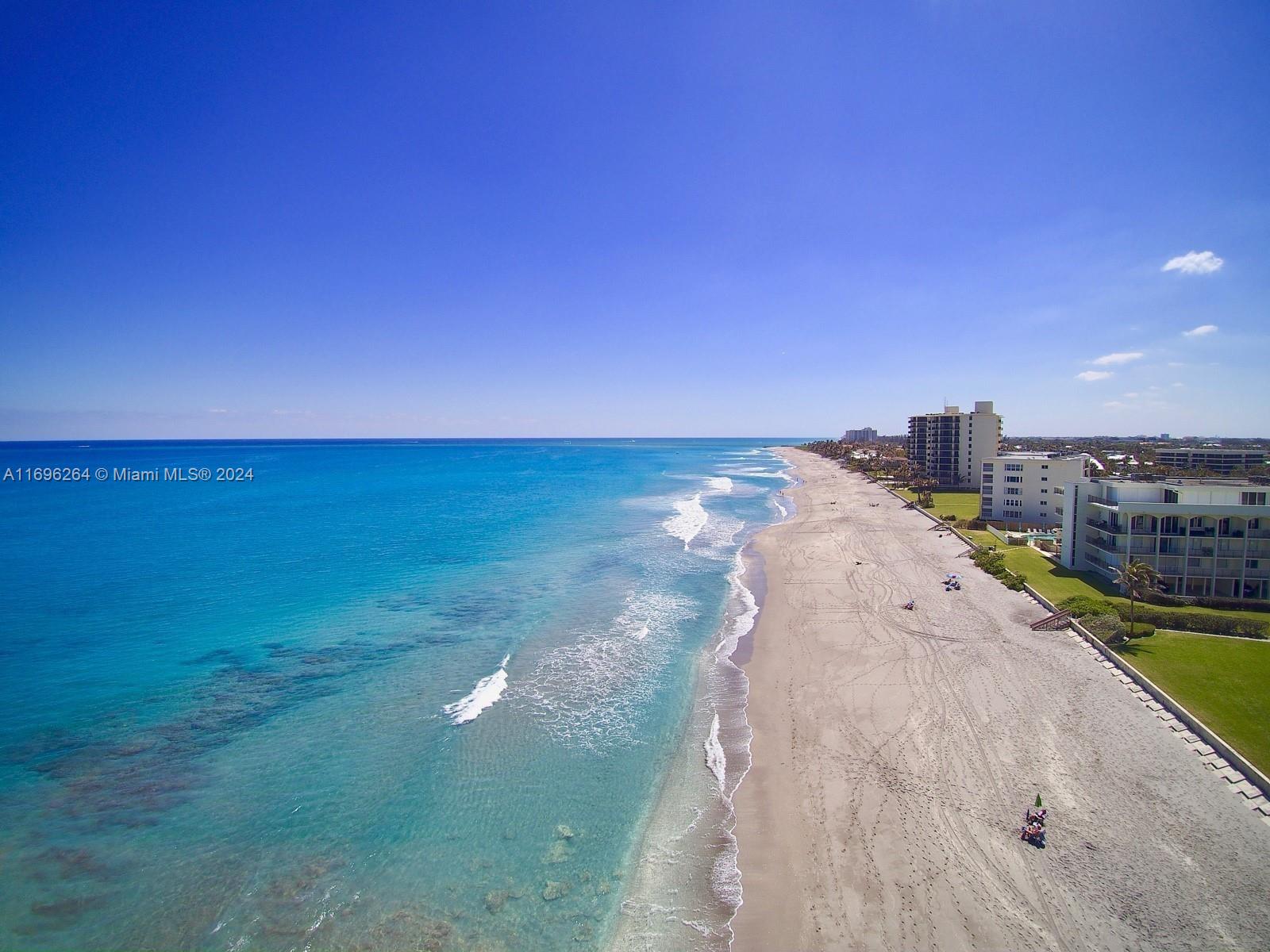 TEQUESTA TOWERS CONDO - Residential