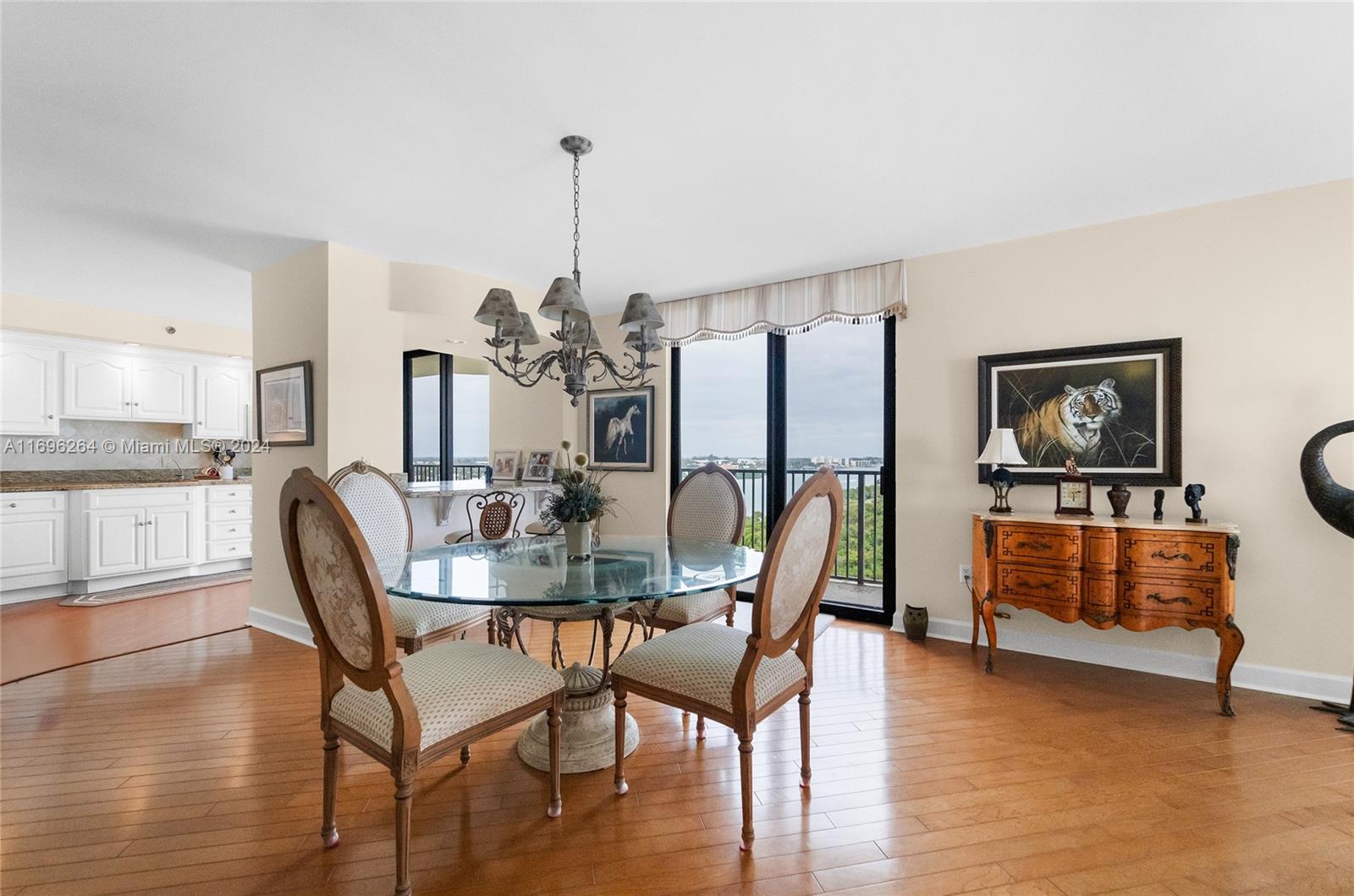 TEQUESTA TOWERS CONDO - Residential