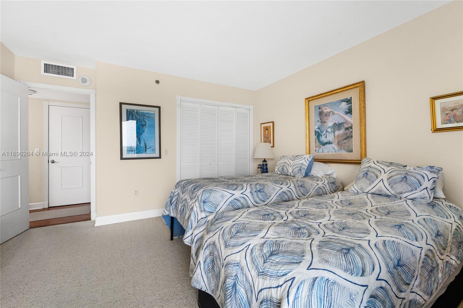 TEQUESTA TOWERS CONDO - Residential