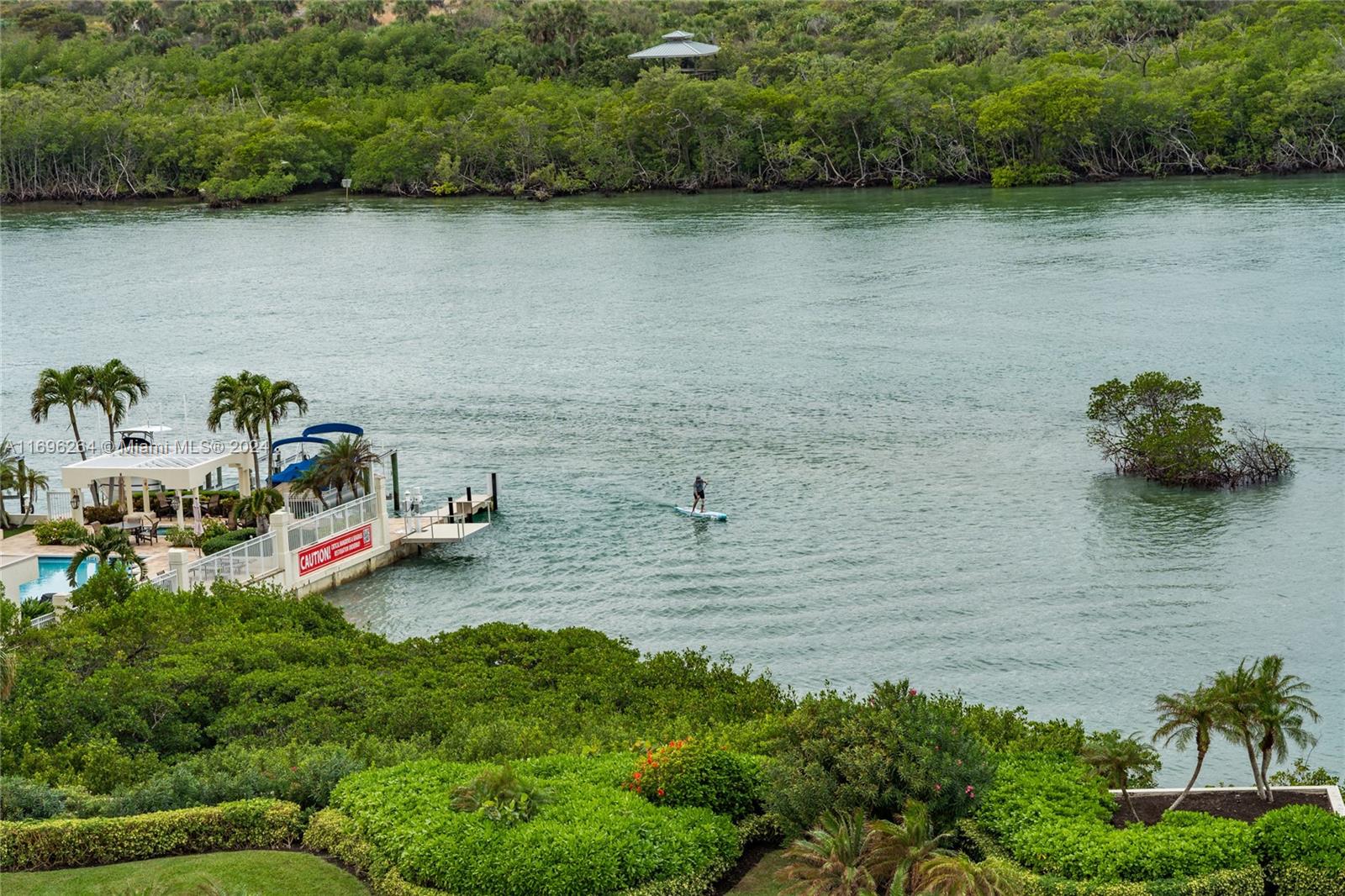 TEQUESTA TOWERS CONDO - Residential