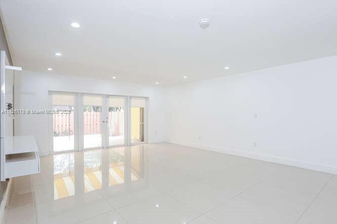 7126 Ballantrae Ct