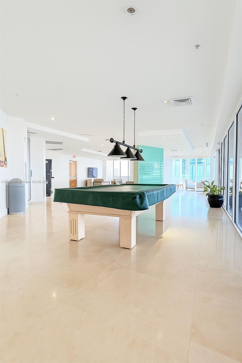 LA GORCE PALACE CONDO - Residential