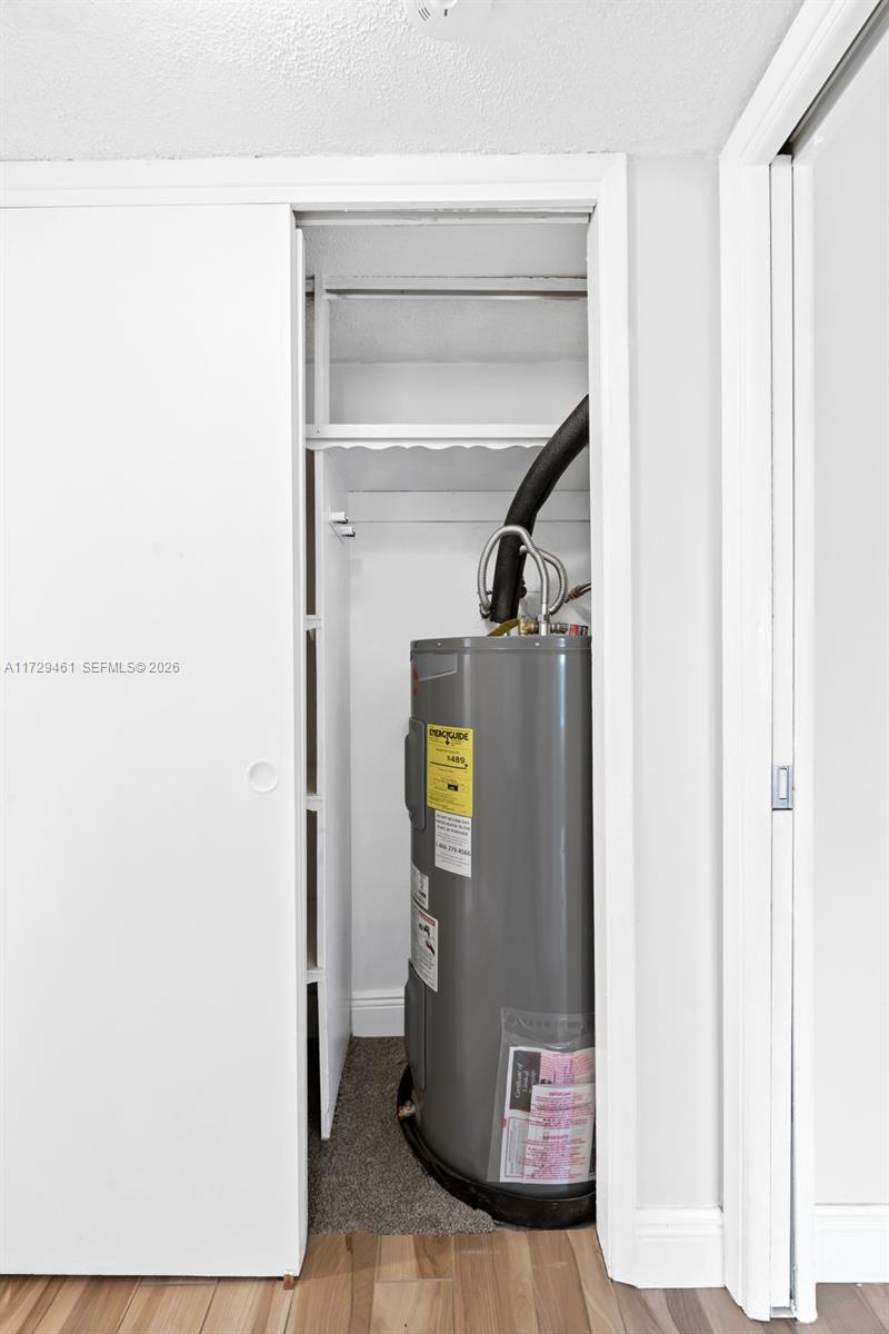 PALM-AIRE COUNTRY CLUB CO - Residential