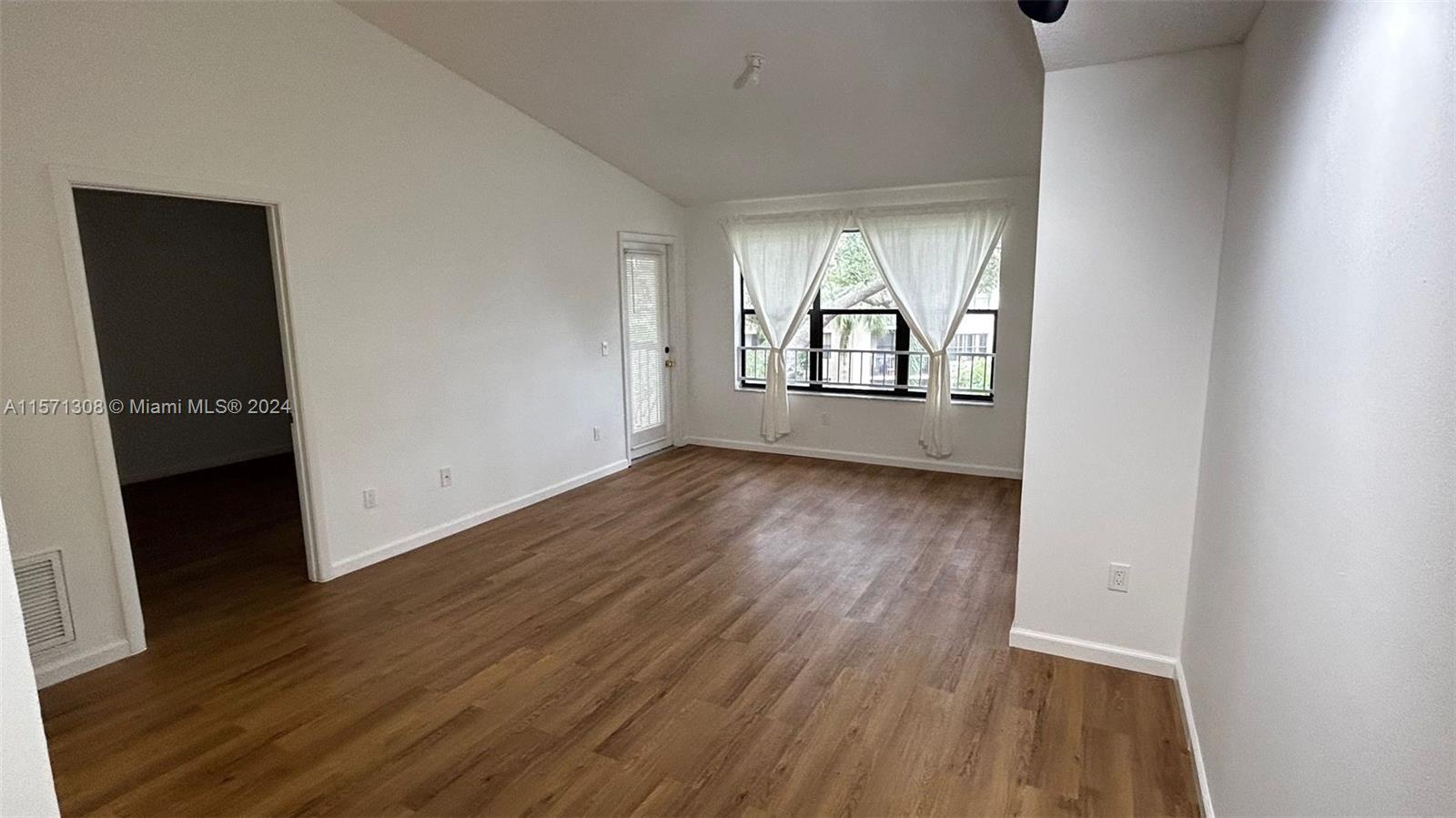 4401 W Mcnab Rd 31