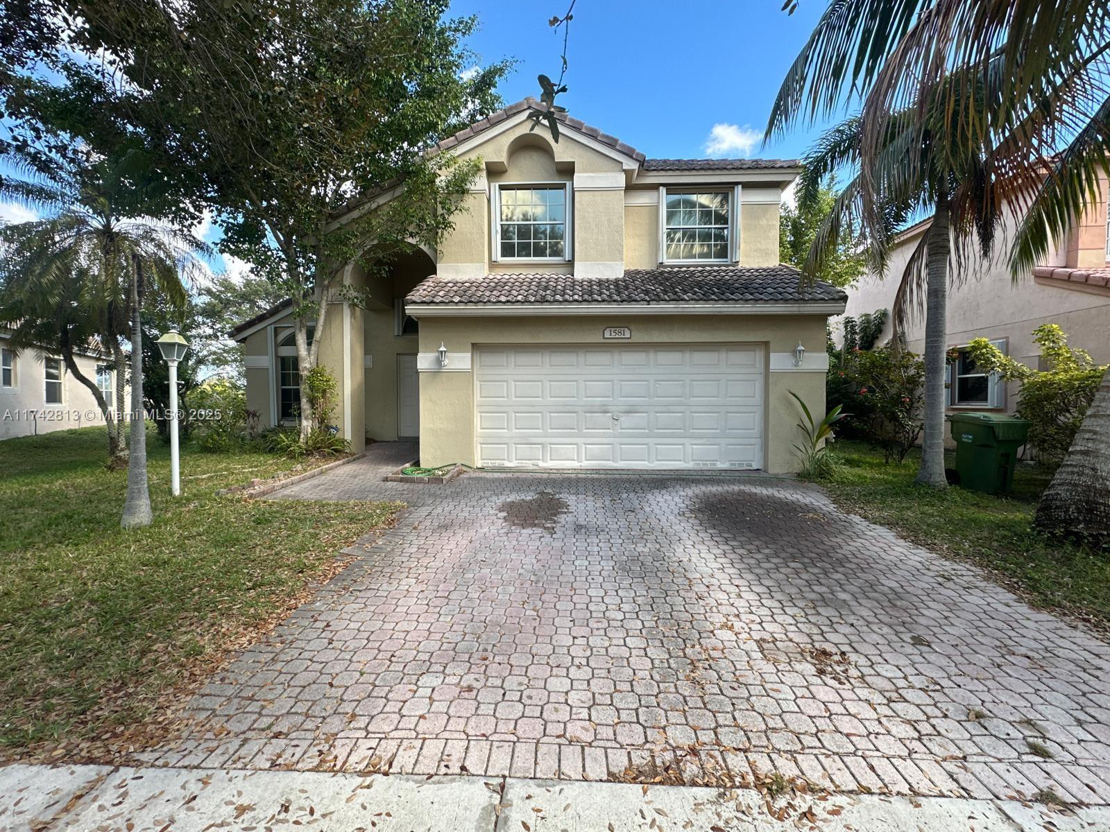 1581 Nw 132nd Ave, Pembroke Pines, Miami-Dade County, Florida - 4 Bedrooms  
3 Bathrooms - 