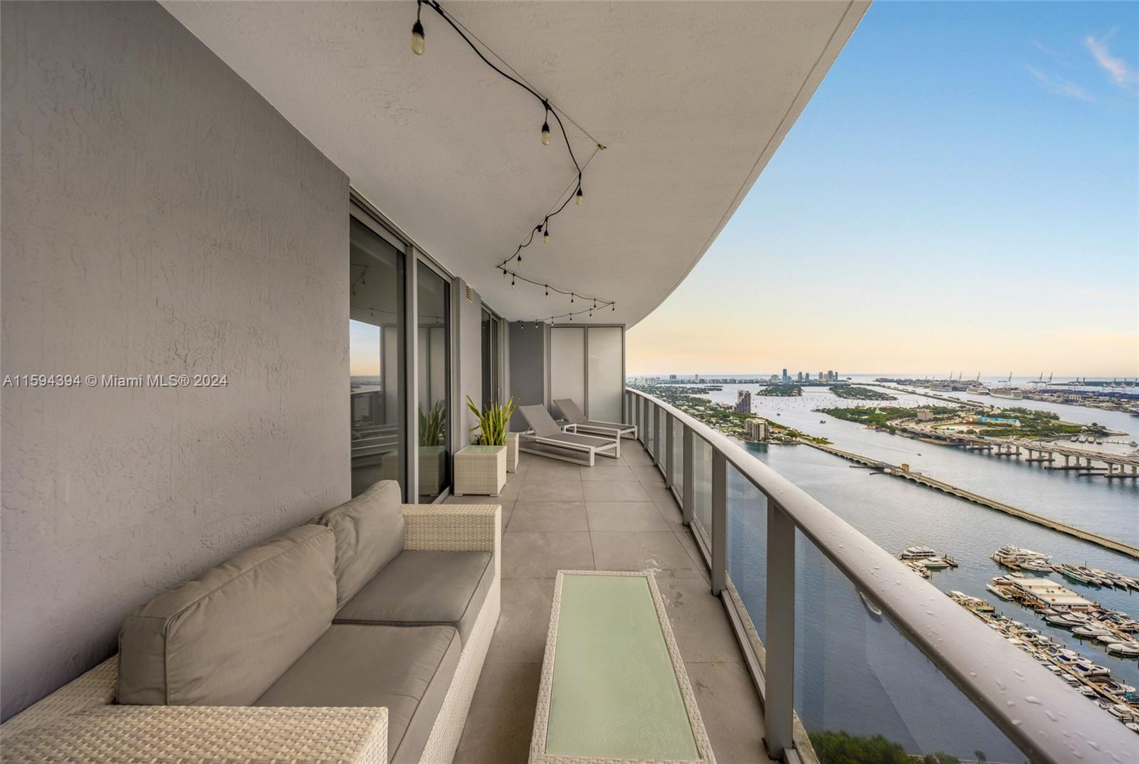 View Miami, FL 33132 condo