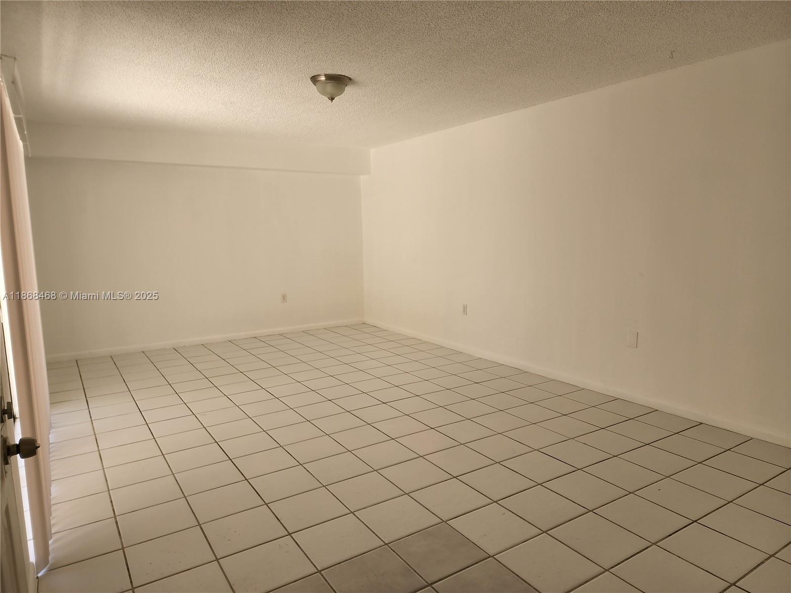 VILLAGE OF SANDALWOOD LAK - Residential Lease