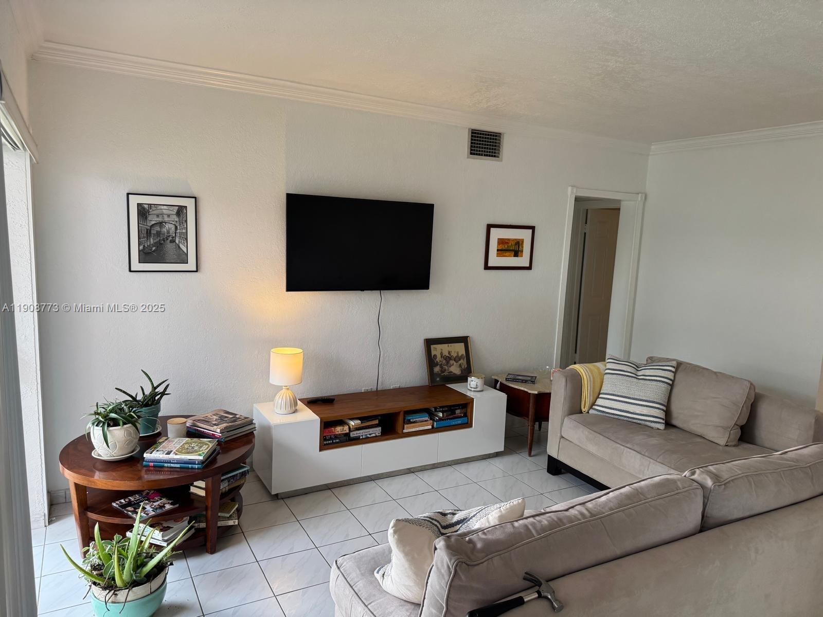 THE LIDO CONDO - Residential Lease