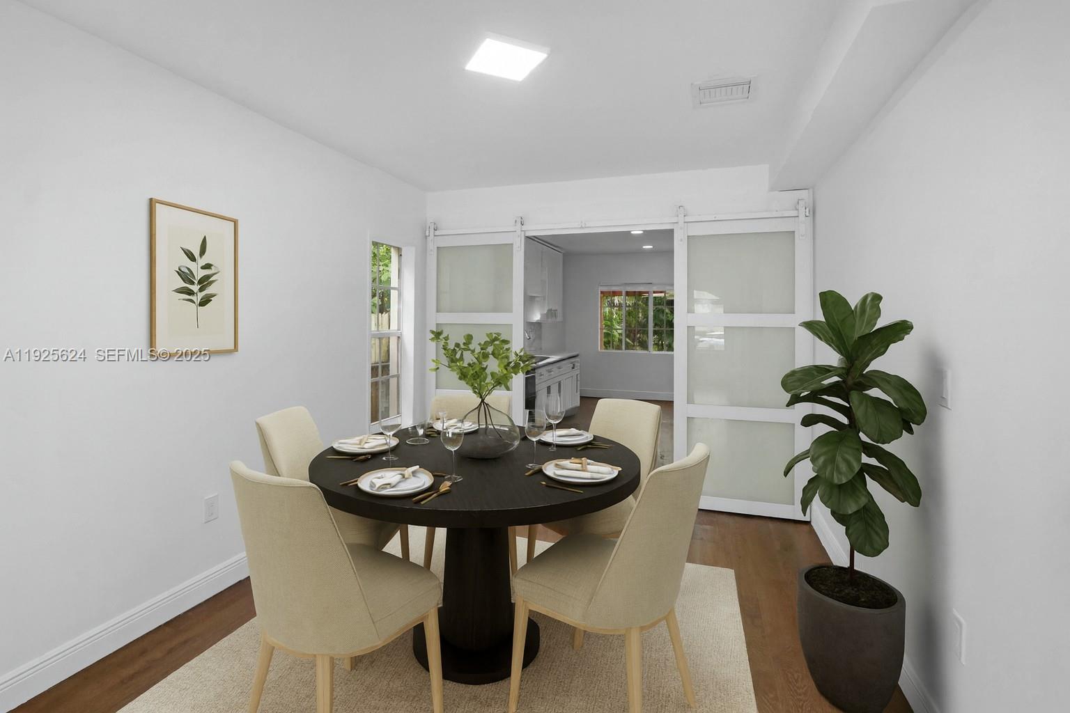 TAMIAMI PLACE PLAN NO 3 - Residential Lease