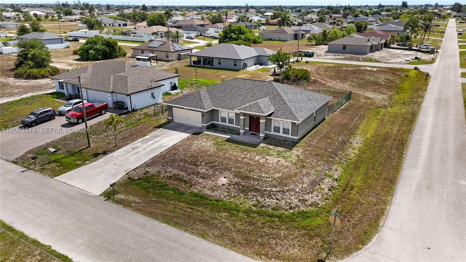 CAPE CORAL - Residential