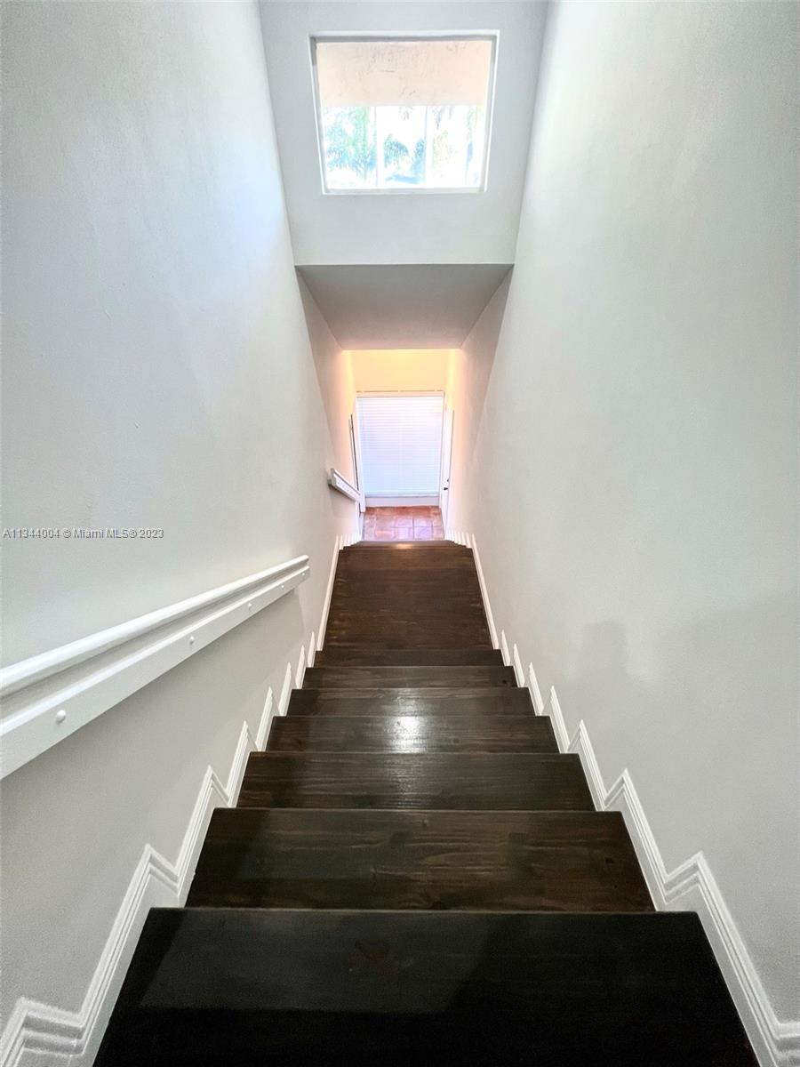 Photo 9 of 36 of 16315 Malibu Dr 74 townhome