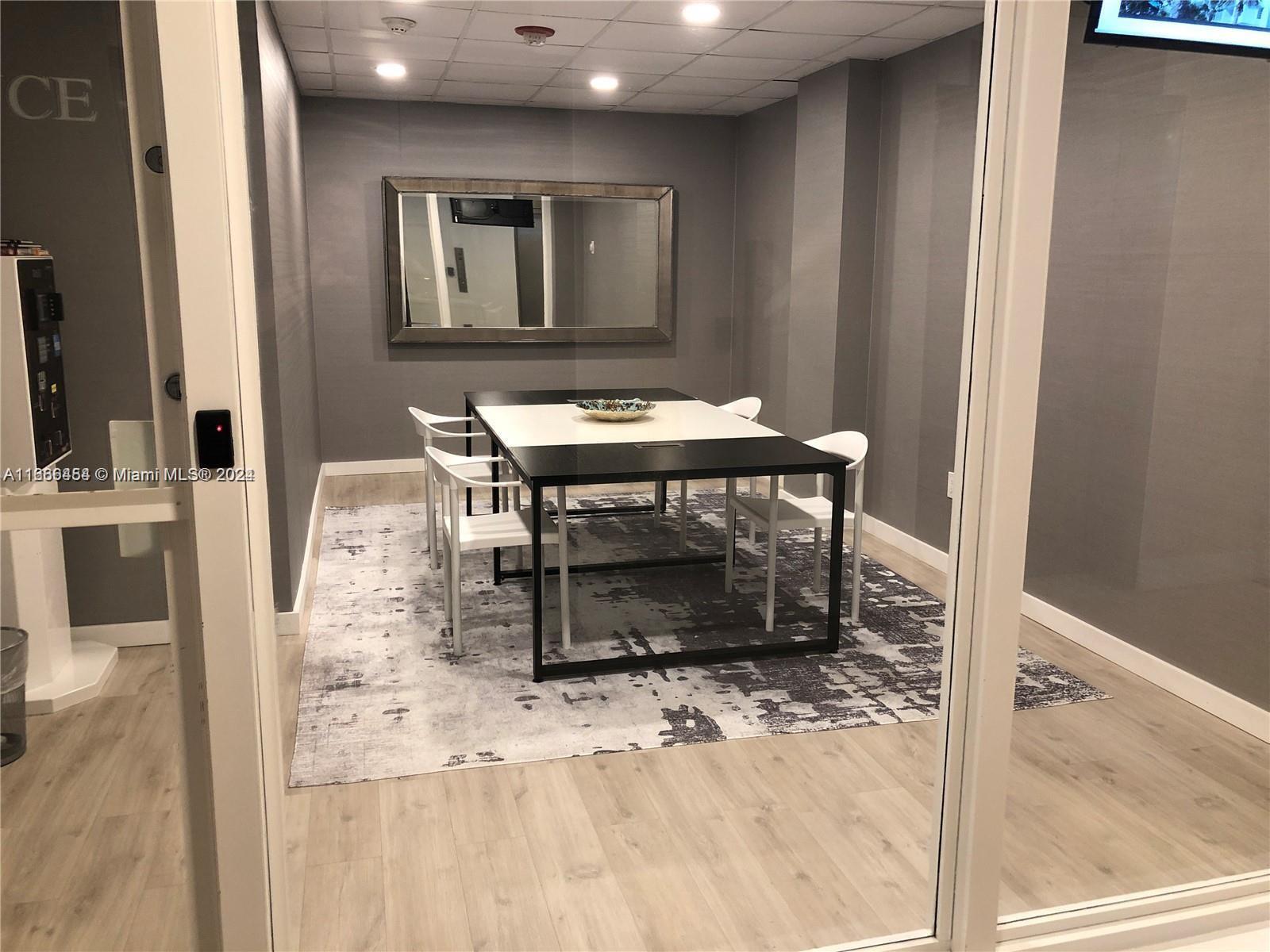 KENNEDY HOUSE CONDO - Residential