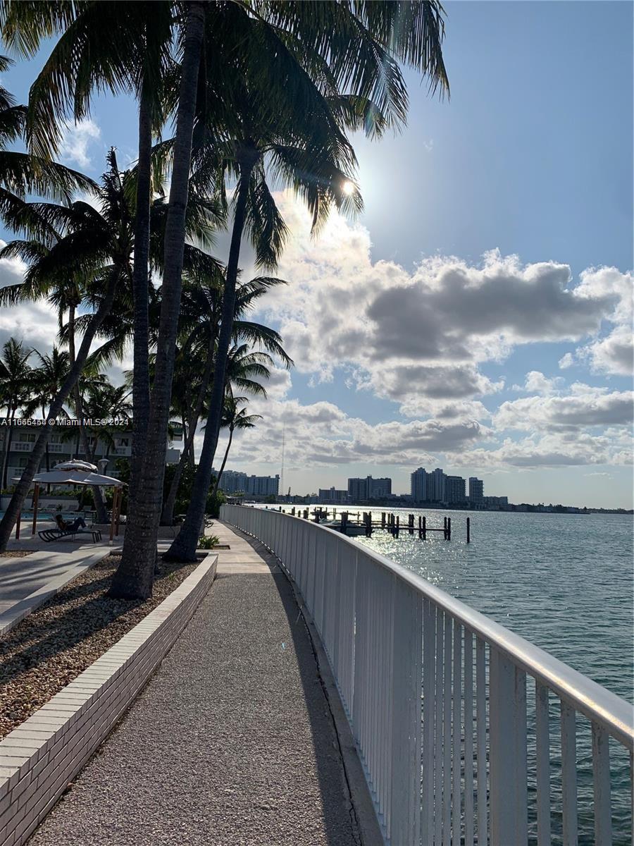 KENNEDY HOUSE CONDO - Residential