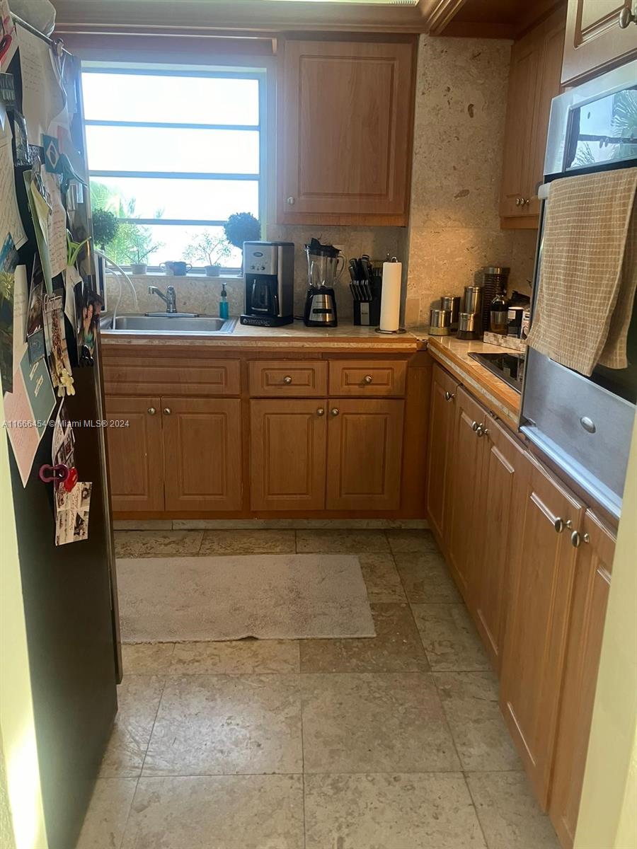 KENNEDY HOUSE CONDO - Residential