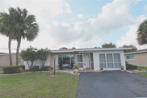 A home in Deerfield Beach