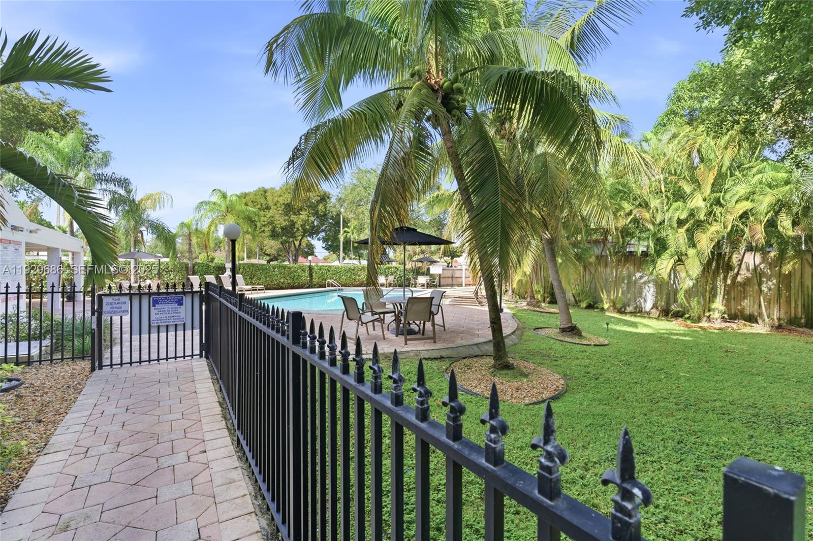 CORAL WAY GARDENS CONDO - Residential Lease