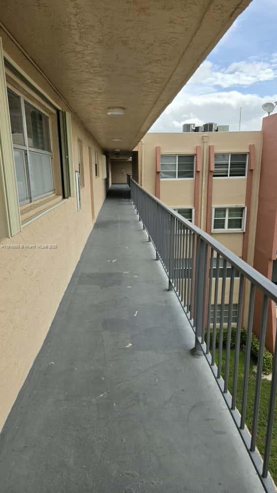 13707 Kendale Lakes Cir PH11